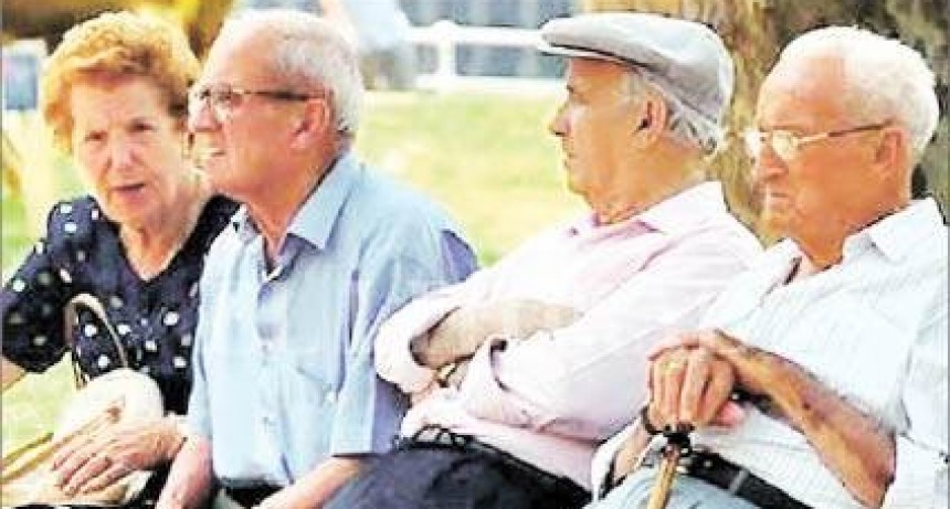 SALUD RECOMIENDA MEDIDAS PARA PREVENIR EL CORONAVIRUS EN GERIATRICOS Y RESIDENCIAS PARA ADULTOS MAYORES