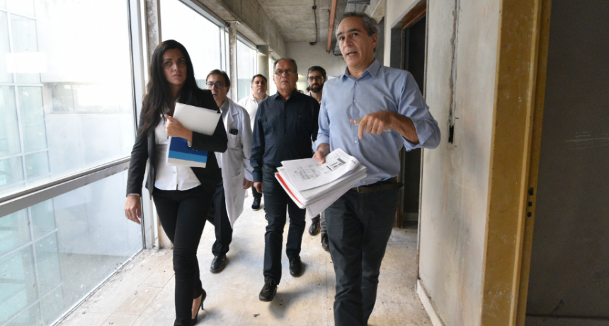 VOLNOVICH RECORRI&Oacute; EL HOSPITAL DEL BICENTENARIO DE ITUZAING&Oacute; POR EL PROTOCOLO FRENTE AL CORONAVIRUS