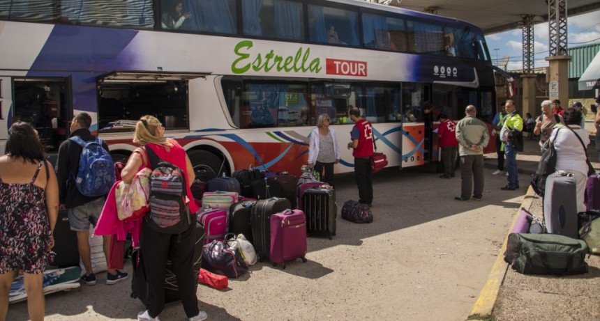 Importante operativo de sanidad en el parador de &oacute;mnibus para prevenir el Coronavirus
