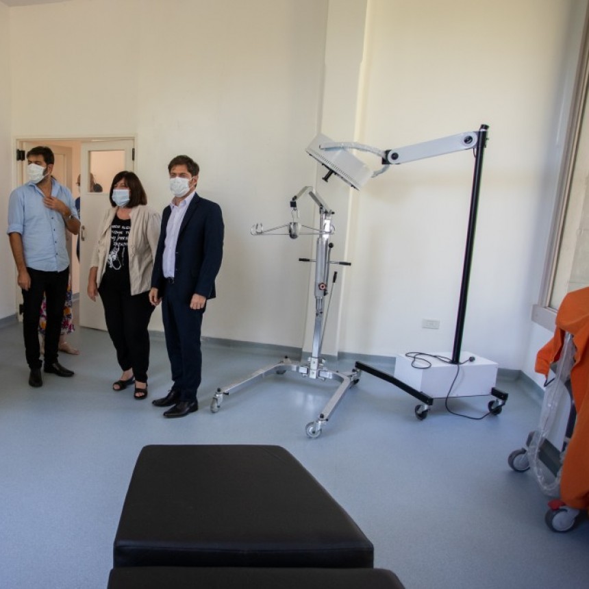 Kicillof visit&oacute; el centro log&iacute;stico provincial donde se recibieron insumos y equipamiento sanitario