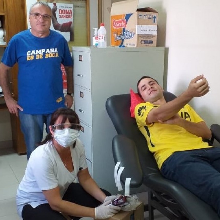 La pe&ntilde;a Campana es de Boca don&oacute; sangre al hospital