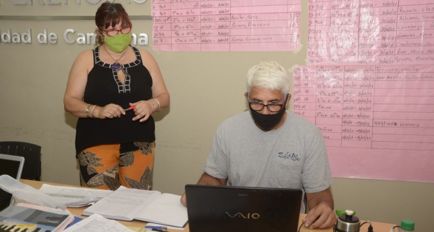 El Consejo Escolar realizó un acto público virtual para cubrir auxiliares de grupos de riesgo