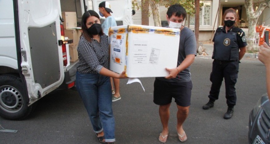 Llegaron 2400 vacunas a Campana