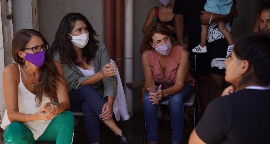 REUNIÓN CON MUJERES QUE SUFRIERON SITUACIONES DE VIOLENCIA DE GÉNERO