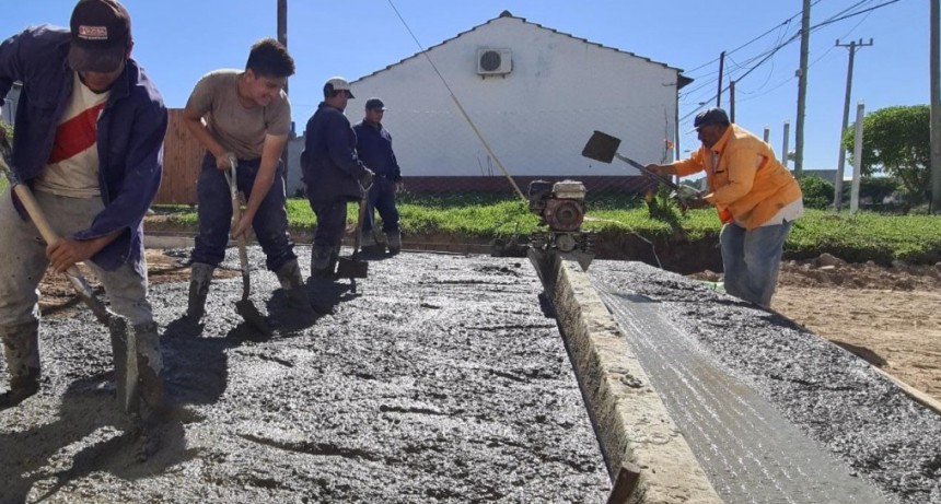 Pavimentación en Héroes de Malvinas:  El Intendente está saldando una deuda histórica con los vecinos del barrio