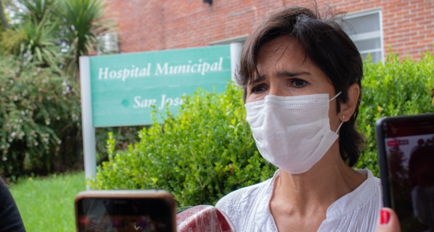 EL HOSPITAL VACUNÓ CON NORMALIDAD AYER Y HOY, PERO YA NO HAY DOSIS Y SIGUE FALTANDO VACUNARSE PERSONAL DE SALUD