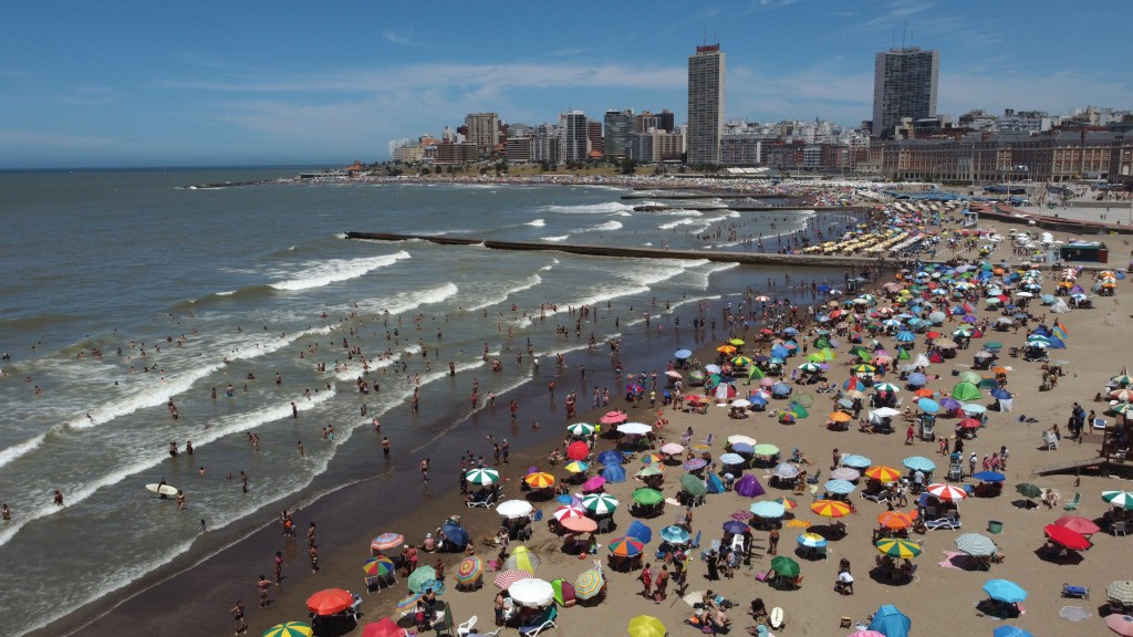 De diciembre 2021 a febrero 2022 Mar del Plata recibió 3.412.761 turistas durante el verano 2021-2022