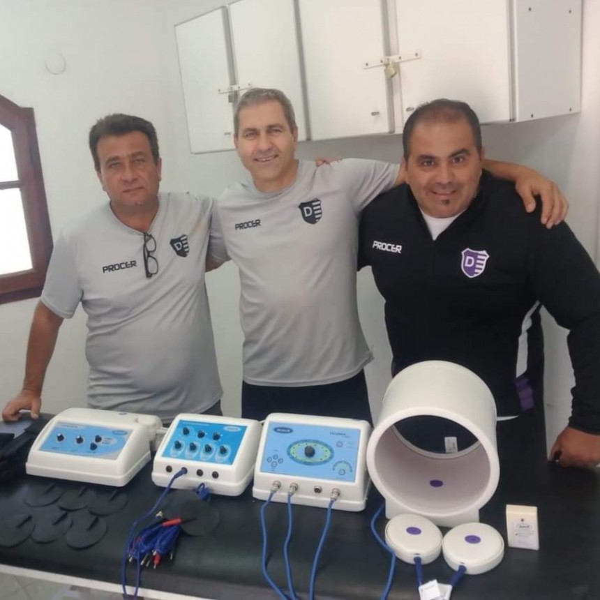 El Club Villa Dalmine recibió una donación de Ameghino Servicios