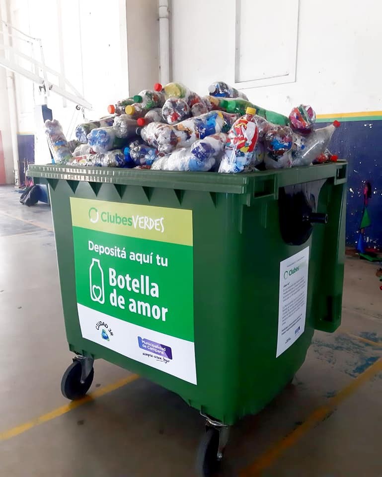 Más de 800 kilos de Botellas de Amor partieron desde Campana hacia la planta de reciclaje