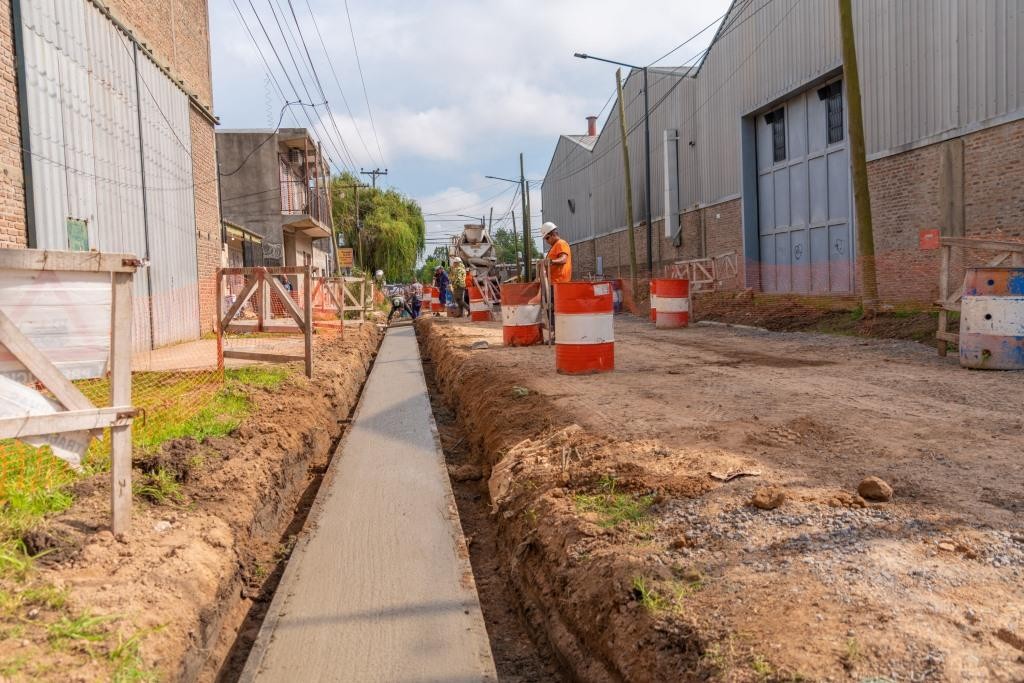 El Municipio ejecuta importantes obras de infraestructura en el barrio Romano