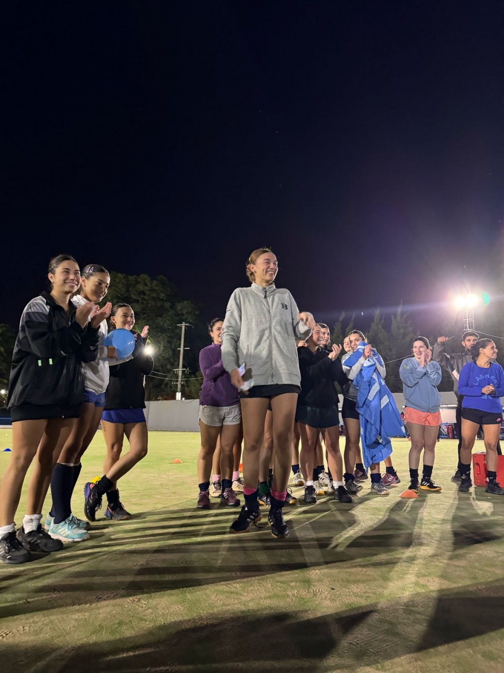 Hockey sobre césped : OTRA DEPORTISTA DEL CAMPANA BOAT CLUB EN LA ELITE DEL DEPORTE NACIONAL