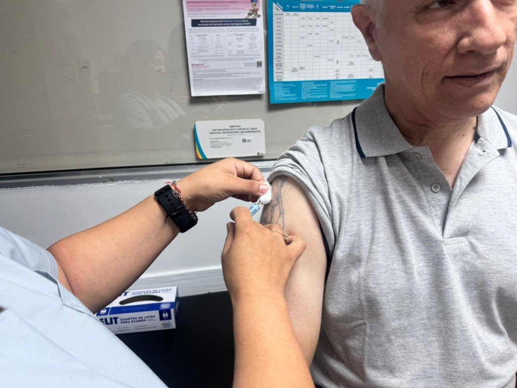 Por la gran demanda, no hay stock de vacunas contra la gripe para adultos mayores en el hospital y los CAPS