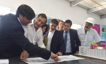 BOSSIO: &ldquo;MIENTRAS ALGUNOS INVITAN A LOS PORTE&Ntilde;OS A ALQUILAR, NOSOTROS LOS INVITAMOS A COMPRAR SU CASA&rdquo;