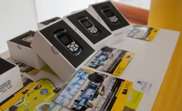 Abella volvi&oacute; a presentar el proyecto para entregar botones antip&aacute;nico 
