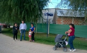Axel recorri&oacute; el Barrio Romano e iniciar&aacute; las gestiones por varias reparaciones y la extensi&oacute;n de la red cloacal