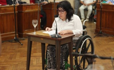 CAMILA BARALES UTILIZO LA BANCA ABIERTA EN EL H.C.D