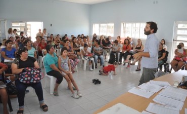 Con una gran convocatoria, comenz&oacute; el programa &ldquo;Pro-Huerta&rdquo;