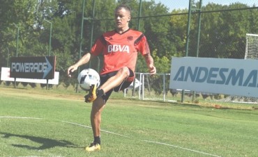 RIVER PLATE VIAJ?&rsquo; A PARAN�
