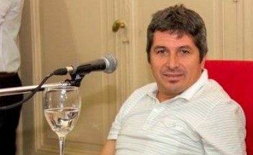 Carlos G&oacute;mez: "&iquest;d&oacute;nde est&aacute; el secretario de Hacienda Ibarra?"