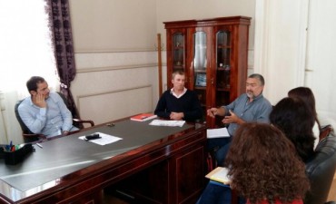 El Intendente se reuni&oacute; con la Comisi&oacute;n de la Cuenca de R&iacute;o Luj&aacute;n