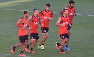 RIVER PLATE VIAJA A BAHIA BLANCA CON EQUIPO MIX