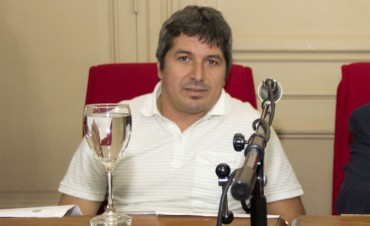Carlos Gomez: &ldquo;es una pena que ya desde la primera sesi&oacute;n hayan empezado mintiendo&rdquo;