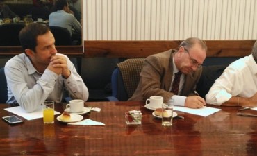 Abella e intendentes compartieron un desayuno de trabajo con el ministro de econom&iacute;a 