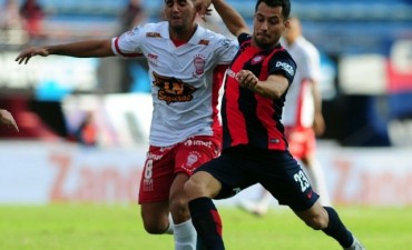 San Lorenzo le gan&oacute; a Hurac&aacute;n 1 a 0