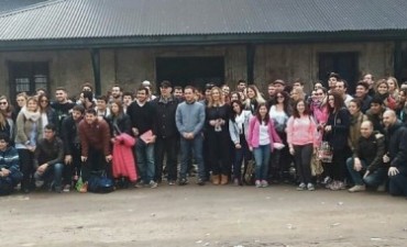 Campana recibi&oacute; la visita de m&aacute;s de 100 estudiantes universitarios de Arquitectura