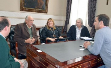 El intendente Abella recibi&oacute; al rector de la UNLu