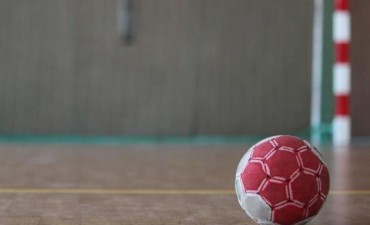 Handball : El equipo femenino del Campana Boat Club venci&oacute; en casa a All Boys