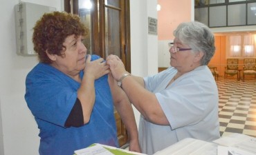 Se inició la Campaña de Vacunación Antigripal para empleados municipales
