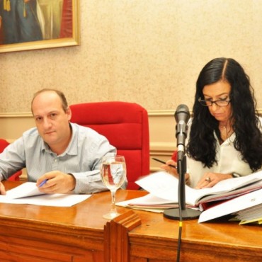 Roses: la democracia se ejerce asistiendo y debatiendo, no dar quorum por un paro es irresponsable 