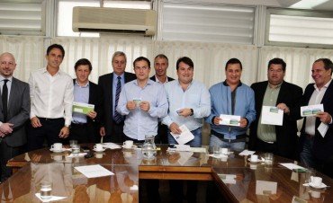IOMA junto a los intendentes para optimizar la entrega de nuevas credenciales