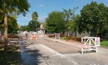 Se realizaron obras de bacheo sobre la calle Arenales