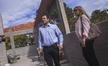 El Intendente visit&oacute; la Escuela Secundaria N&deg;17 para constatar el avance de las obras