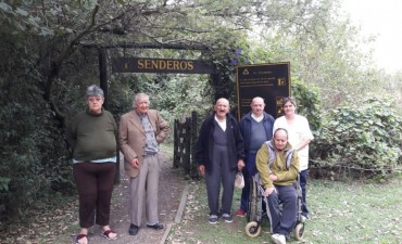 Residentes del Hogar de Ancianos pasearon por la ciudad