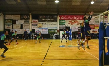 Club Ciudad de Campana presenta su plantel frente a la Selecci�n Argentina Sub 23