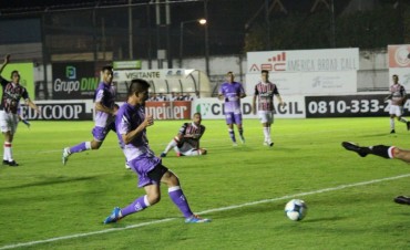 Villa Dálmine cayó derrotado ante Chacarita Juniors por 4 a 1