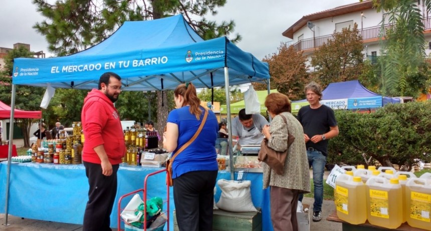 Este s&aacute;bado &ldquo;El mercado en tu barrio&rdquo; regresa a la Plaza Espa&ntilde;a