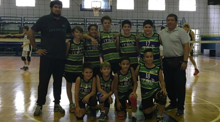 Voley &ndash; La tira juvenil de caballeros disputo las dos primeras fechas del Nivel A de Federaci&oacute;n Metropolitana