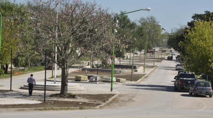 Avanza la construcci&oacute;n de tres plazoletas en San Felipe