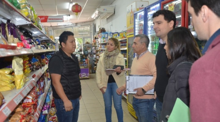 Inspeccionan mercados y supermercados locales