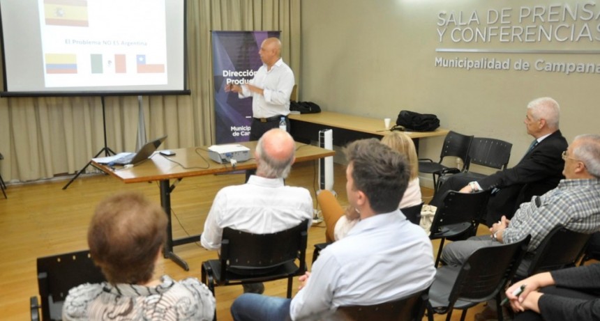 Emprendedores de la ciudad participaron de una charla motivacional 