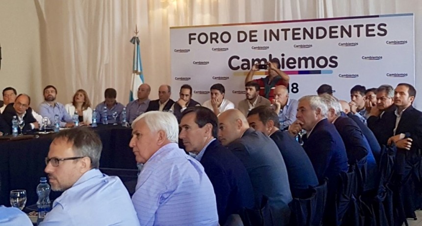 Abella particip&oacute; del Foro de Intendentes de Cambiemos en Olavarr&iacute;a