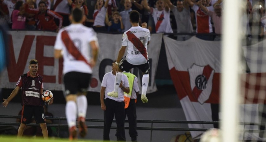 Gonzalo Mart&iacute;nez, protagonista en el triunfo de River Plate