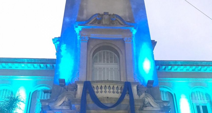 Campana se sum&oacute; a la campa&ntilde;a mundial &ldquo;Iluminalo de azul&rdquo;
