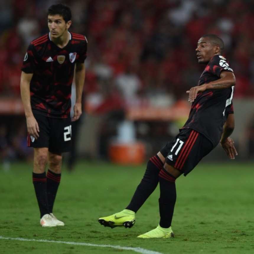 River Plate reaccion&oacute; a tiempo y empat&oacute; 2 a 2 en Brasil