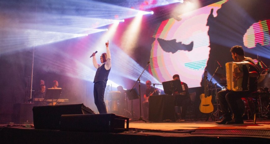 Con un concierto homenaje, Jairo cerr&oacute; una jornada hist&oacute;rica para la ciudad 