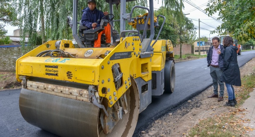 Comenz&oacute; la obra de reasfaltado de las calles del barrio Lubo